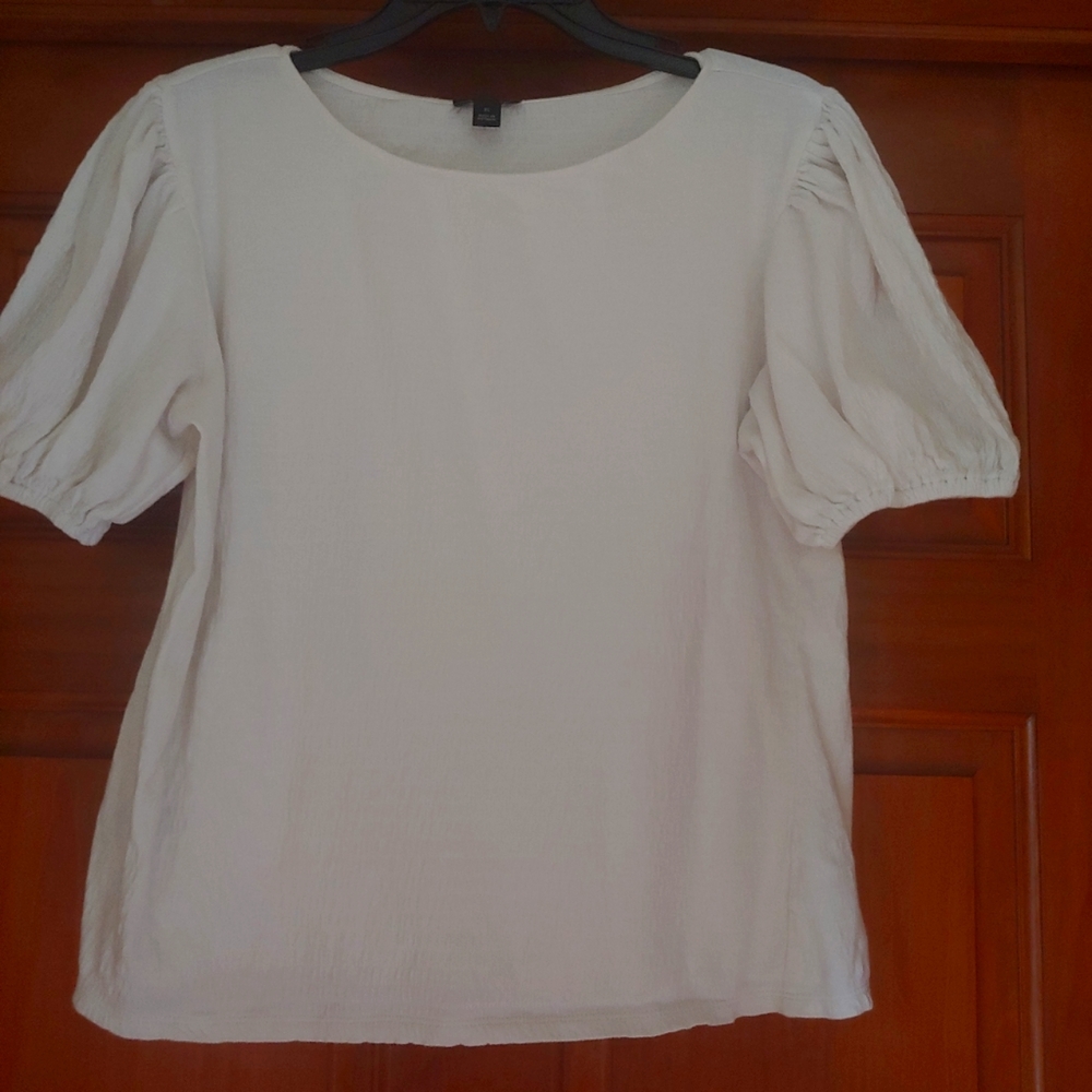 XS off white puffy sleeve Loft top
